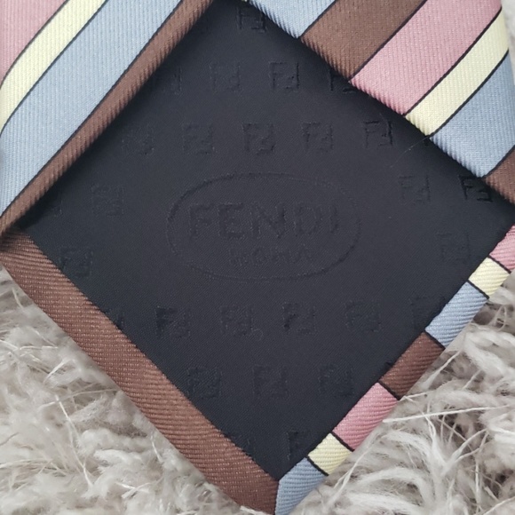 Vtg Fendi tie - Picture 5 of 7